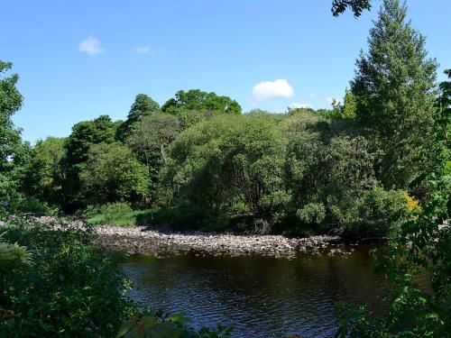 المنظر الخارجي, Riverside in نيوتون ستيوارت