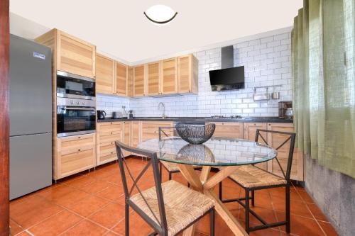 Cocoteros Ocean View House in Los Cocoteros