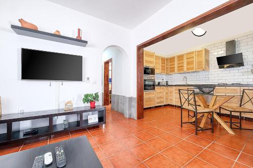 Cocoteros Ocean View House in Los Cocoteros