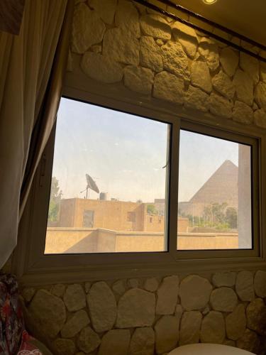 Cheristo pyramids view inn - image 4
