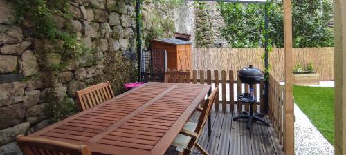 Appartement avec terrasse in Montpezat-sous-Bauzon