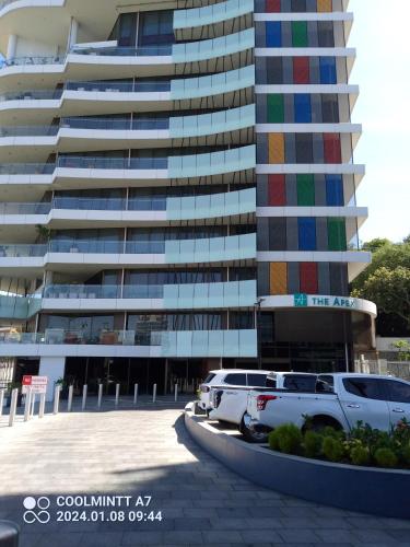 Crown Plaza Residence in พอร์ตมอร์สบี