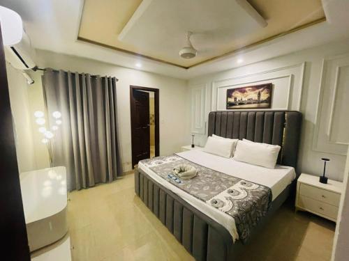 Modern 2BHK Islamabad - image 14