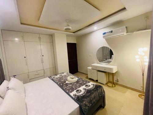 Modern 2BHK Islamabad - image 11