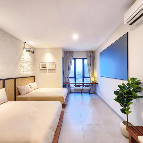 SkyPool at 22Macalisterz - Georgetown City Centre, 4pax by PG Home