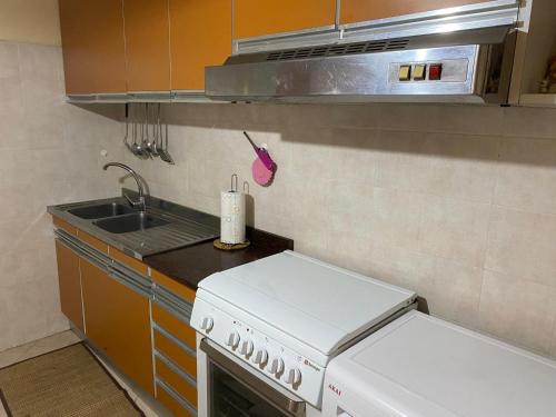 Konyha, Casa tranquilla e indipendente in Villa San Giovanni