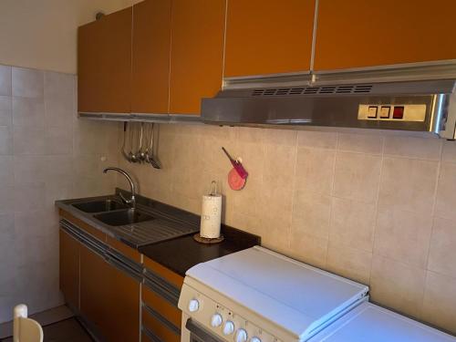 Konyha, Casa tranquilla e indipendente in Villa San Giovanni