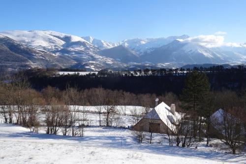 La Casa des Achards - Gîte au pied de l'Obiou - Trièves, Isère (La Casa des Achards - Gite au pied de l'Obiou - Trieves, Isere) in Cordeac