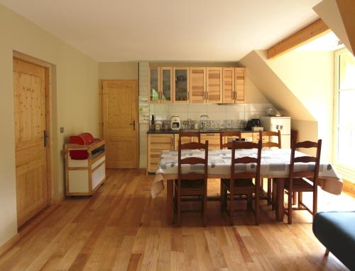 La Casa des Achards - Gîte au pied de l'Obiou - Trièves, Isère (La Casa des Achards - Gite au pied de l'Obiou - Trieves, Isere) in Cordeac