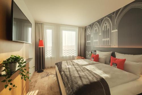 Holiday Inn - the niu Sparrow Regensburg By IHG in Innenstadt