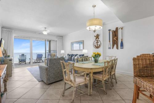 Regency Isle: Beachfront Bliss & Amazing Views 2 bedrooms in Perdido Beach