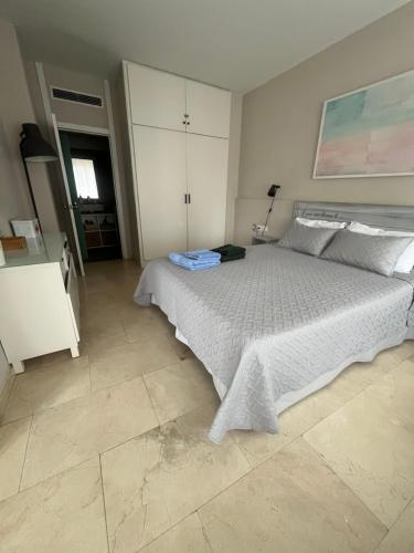Precioso y tranquilo apartamento zona alta Diagonal Barcelona, Barcelona (foto 6)