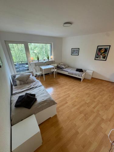 Sonniges CityNest Apartment mit Balkon und bester Verkehrsanbindung Komplette Unterkunft in Essen, Deutschland