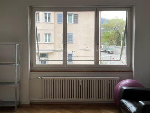 Charming 2 Room Apartment in Peaceful Brunau, Curych (fotografie 4)