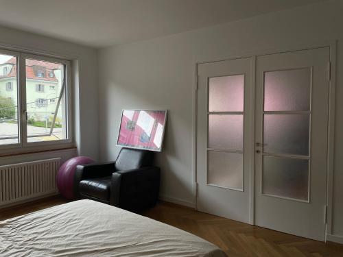 Charming 2 Room Apartment in Peaceful Brunau, Curych (fotografie 2)
