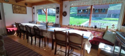 Restorāns, Öreg Tornácos Lak (Oreg Tornacos Lak) in Lunca De Sus