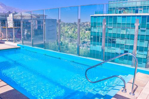 HOM I Amplio y Moderno Studio en Las Condes