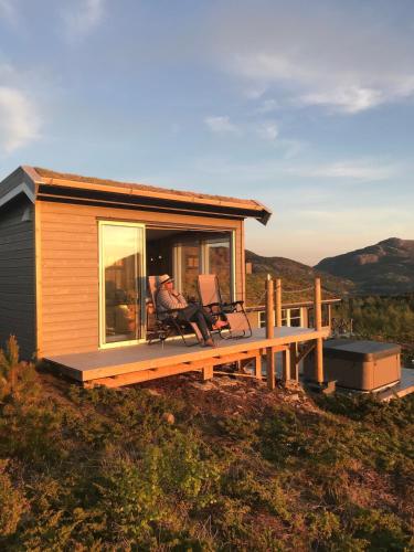 Cabin with stunning views and outdoor jacuzzie, Leset (foto 9)