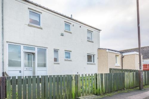 Charming Livingston Home with Garden gîte à louer Uphall