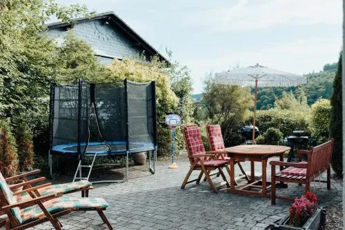 Premium Familienhaus Winterberg Modern, Garten & Ruhige Lage in Winterberg, Deutschland
