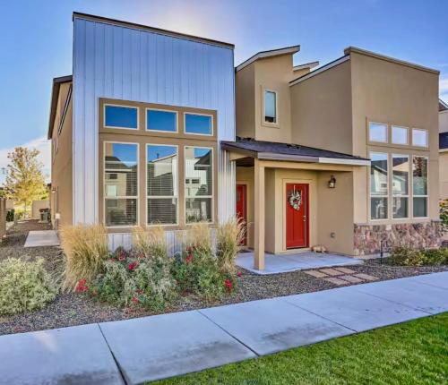 Cajun King Townhome, Village - 3 En-suite Bedrooms