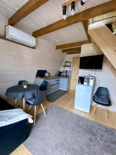 Diamond chalet in มิคูลิชิน