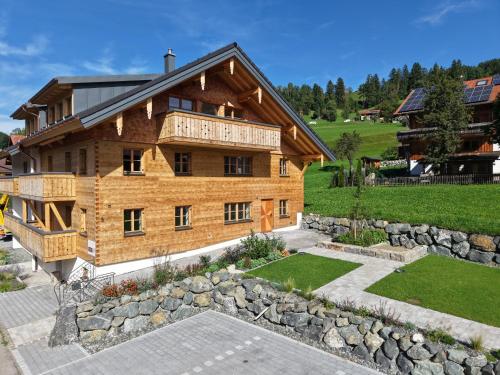 DAS BISCHOF - 5 exklusive Ferienwohnungen und 1 Doppelzimmer - 4x mit privater Zirben Sauna - Semmelservice & Hindelang PLUS