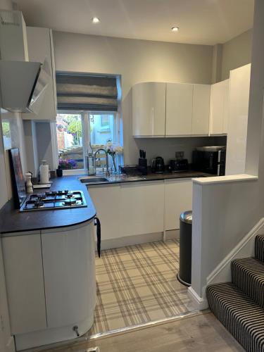 Roseleigh Cottage in the Heart of Cookham in 庫克姆