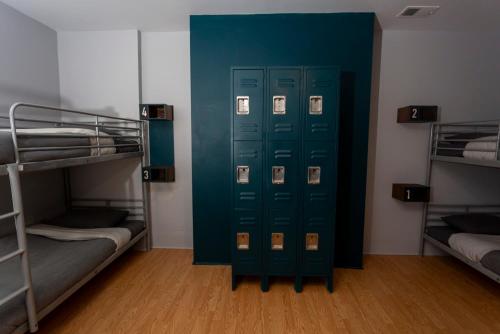 Chicago Parthenon Hostel - image 3