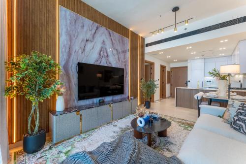 Cozy Apartment Gym and Pool Heart of JVC, Dubaj (zdjęcie 2)