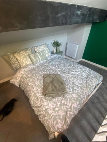 Thomas Bennett guest in Smithybridge