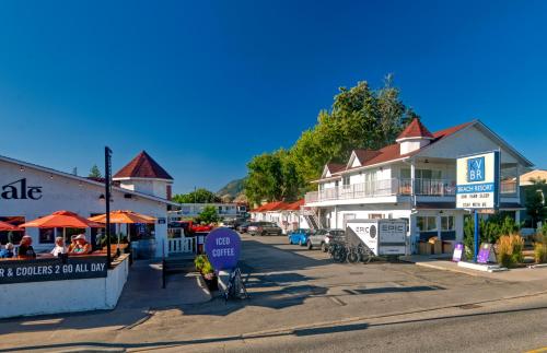 Kettle Valley Beach Resort in 彭蒂克頓市中心