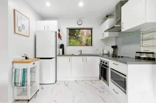 Kererū Cabin (Kereru Cabin) in เกาะไวฮิกิ