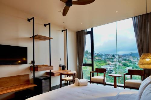 room detail thumbnail 1