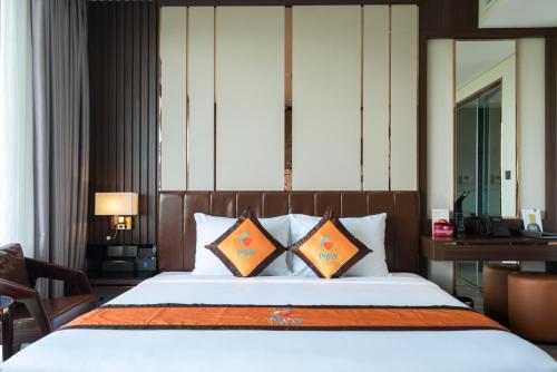 Ruby Hotel Van Don
