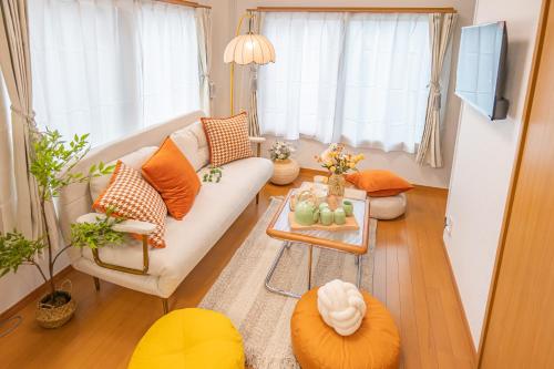 Direct Access to Ueno & Asakusa Cozy Entire House near Minowa Station