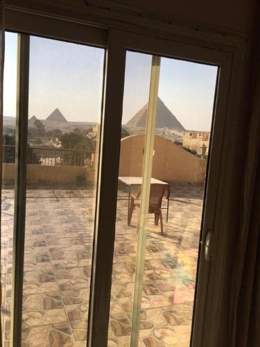 nefer pyramids view inn - image 2