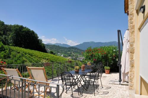 Balcony/terrace, Agriturismo Lemire in San Pietro Di Feletto