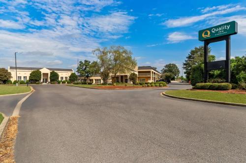 luxury hotels in Dyersburg