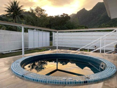 Moorea Villa Tea in ฟาเรฮัว