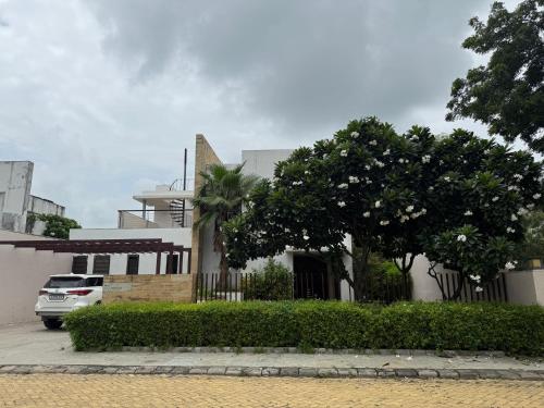 BKs Villa Plumeria Holiday Home in Kensville Golf in Nanodra