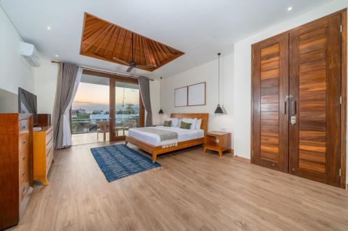 JOS Villa Canggu - Batu Bolong - image 3