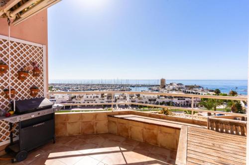 Expoholidays - Puerto Aguadulce (Av Carlos III 432 3ºI)