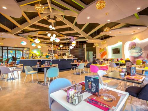 Restaurant, Ykard Hotel Frejus Saint-Raphael in Frejus City Center