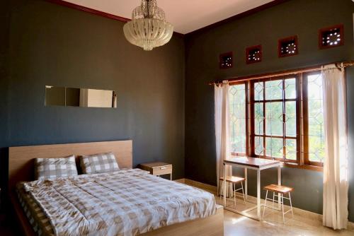 1 queen bed
