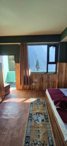 Daksha Tarayana Grand Hotel - image 2