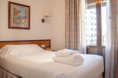 Hostal Navarra - image 9