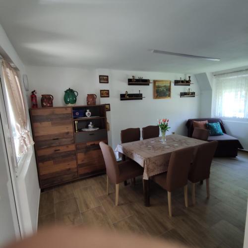 Kuca za odmor River House in Batina