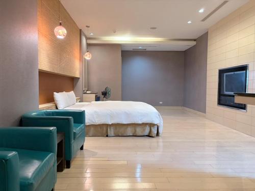 Twin room, large