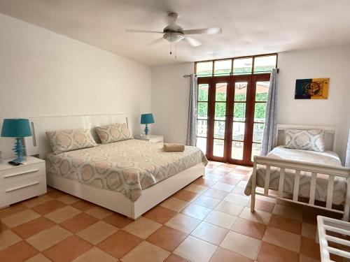 Contadora Island Inn in กอนตาโดรา